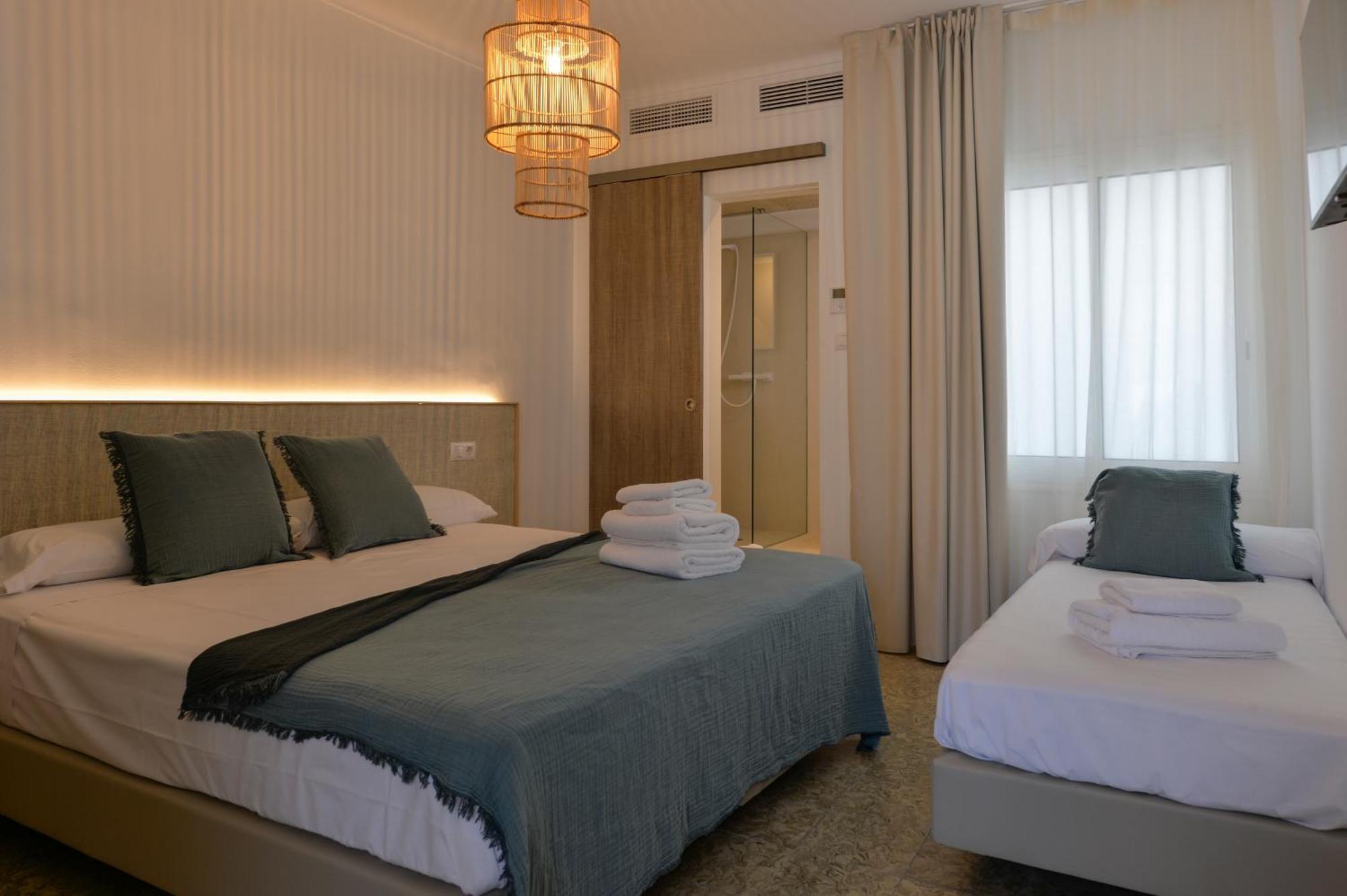 Hostal Boutique Sa Nansa トッサ・デ・マール 部屋 写真